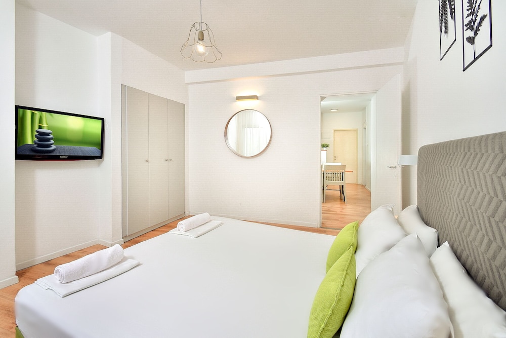 Family Apartment, 1 Bedroom, Mountain View (2nd Floor) - Photo 7
