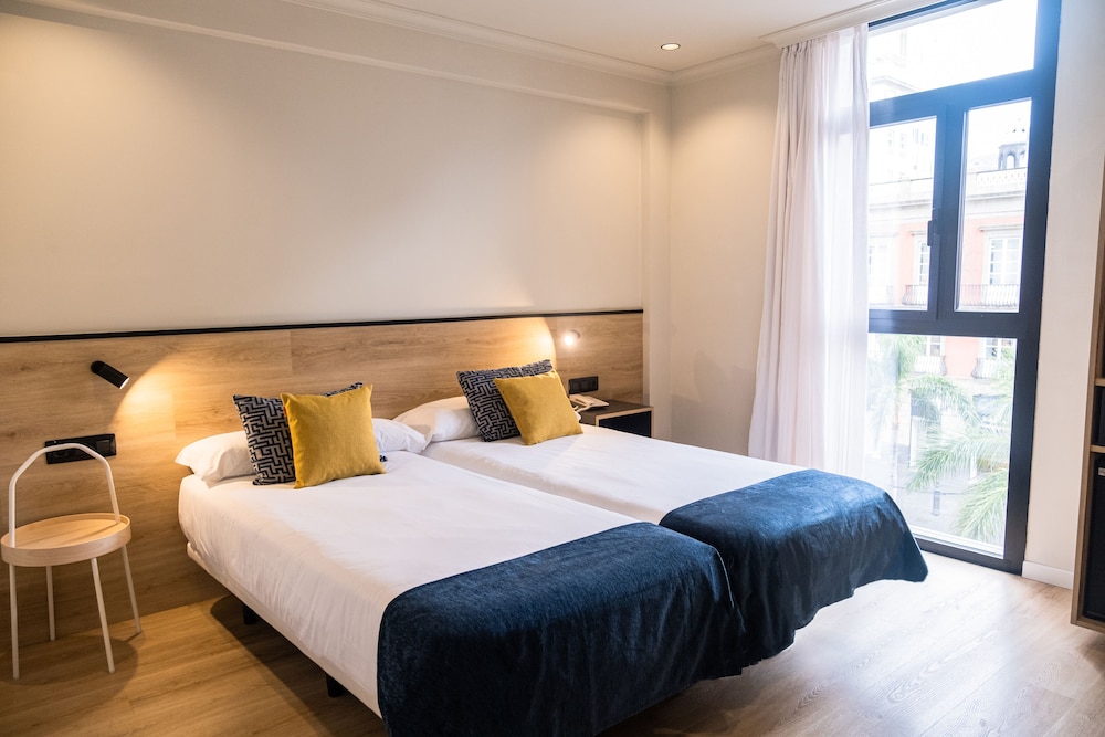 Exterior double room, window