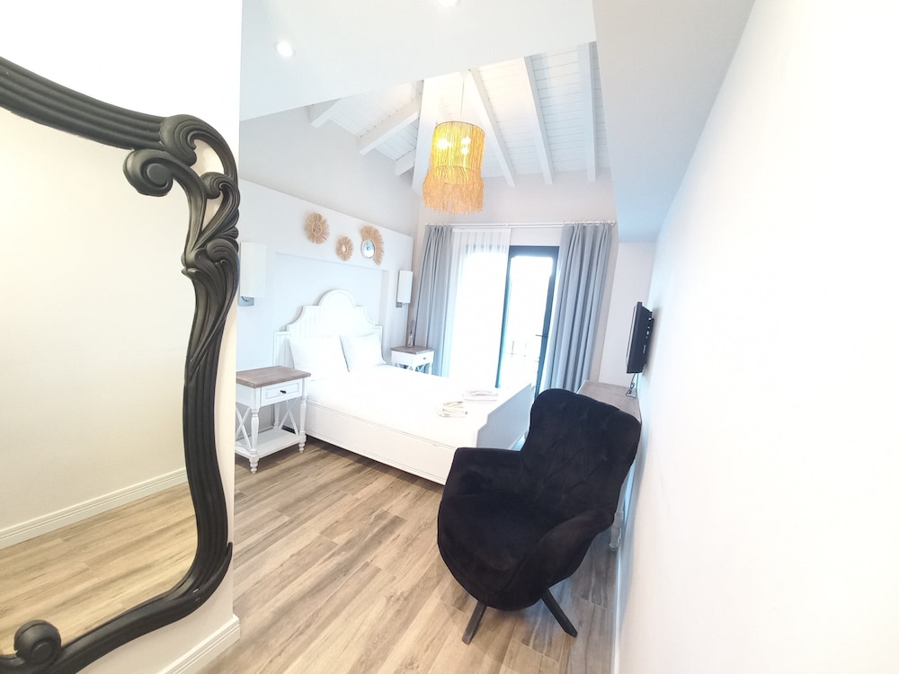 Comfort Double Room - Photo 2
