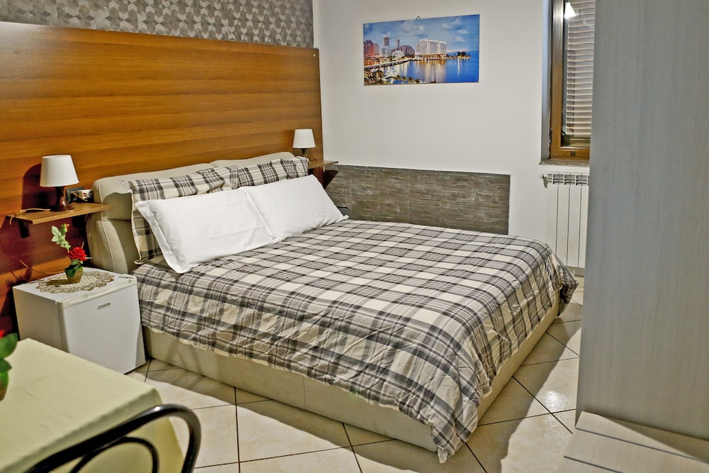 Comfort Double Room, Private Bathroom photo 1