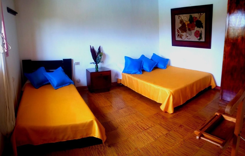 Basic Triple Room, Shared Bathroom