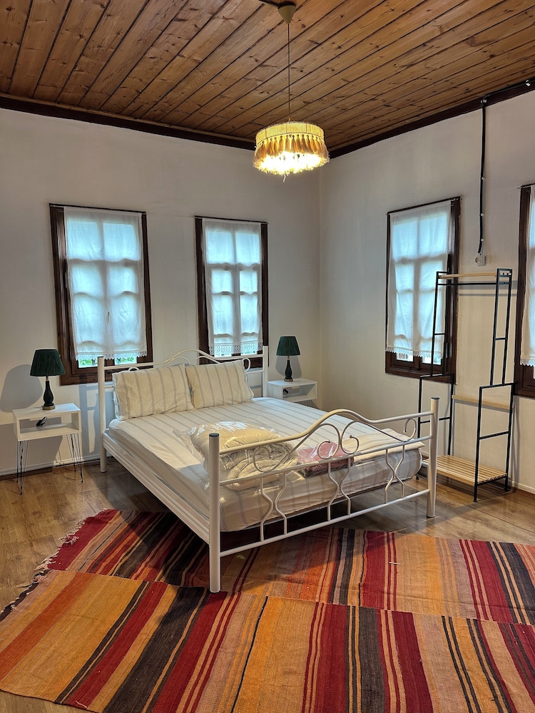 Classic Room, Courtyard View photo 1