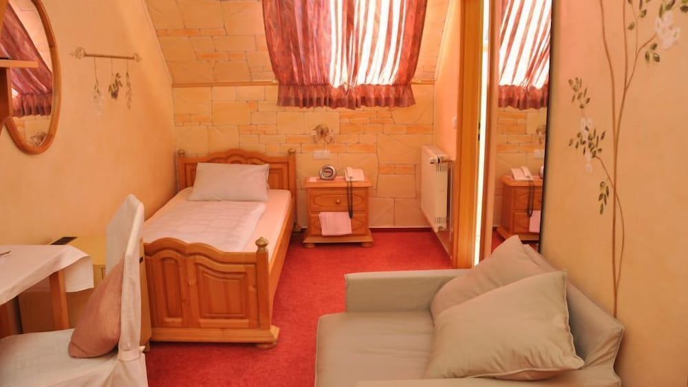 Single Room photo 1