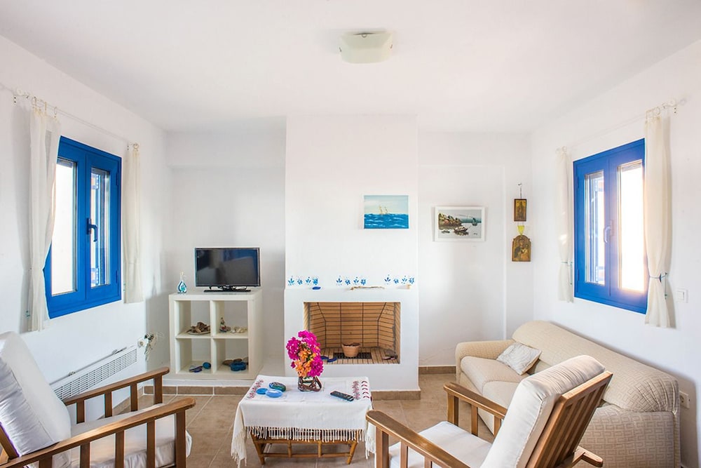 House, 2 Bedrooms, Sea View