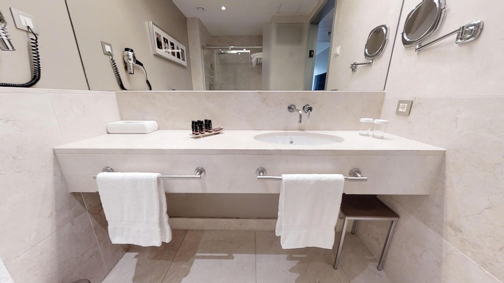 Superior Double Room - Photo 8