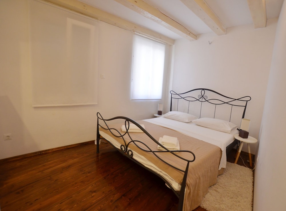 Apartment (Classic One Bedroom Apartment)