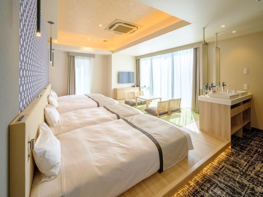 Premium Triple Room (Deluxe)