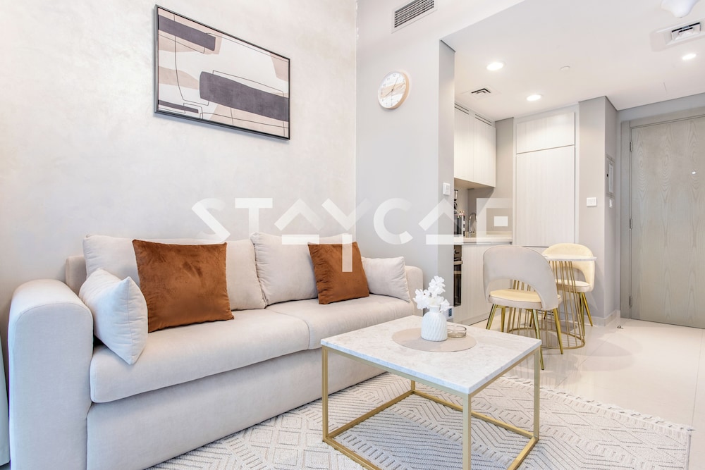 Basic Apartment photo 3