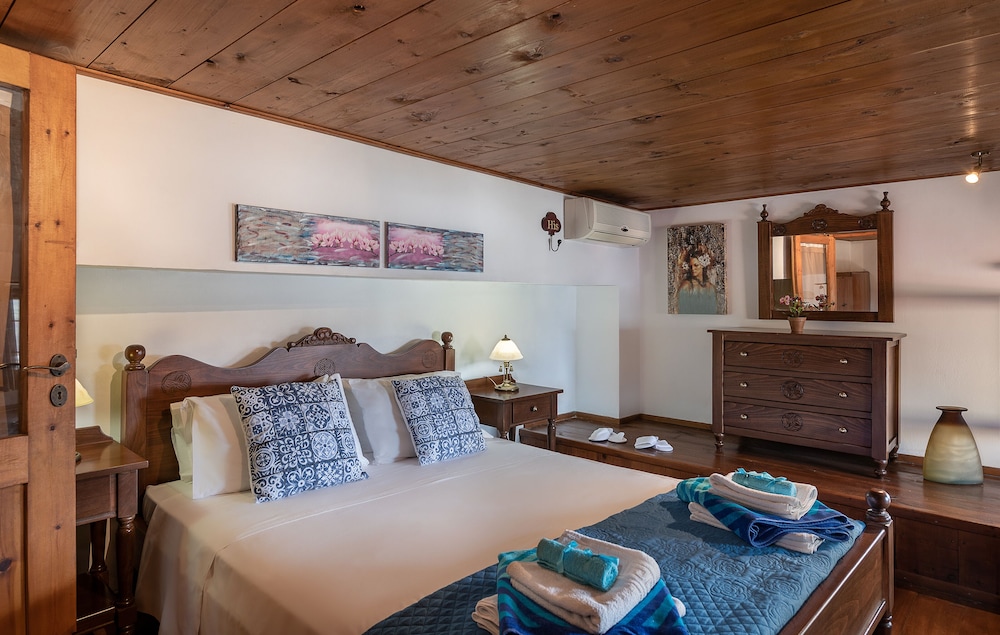 Traditional Villa, Multiple Bedrooms, Private Pool
