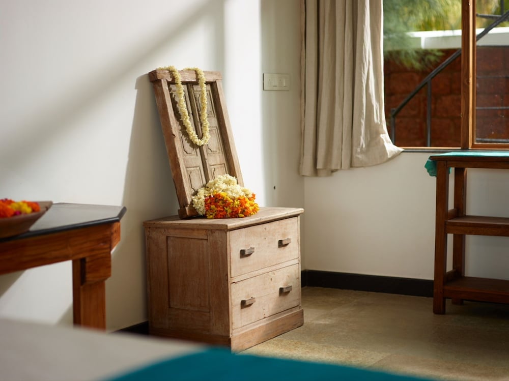 Deluxe Triple Room, Garden View (with A/C) photo 2