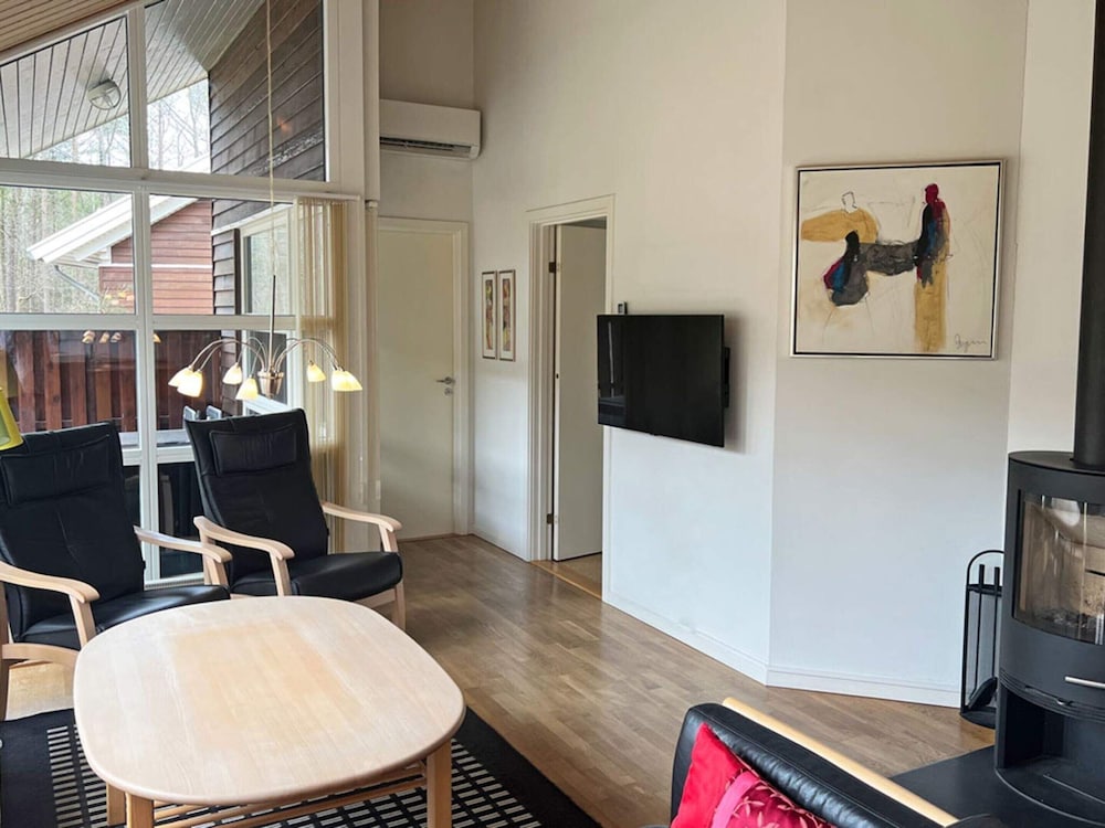 Classic House, 4 Bedrooms photo 1