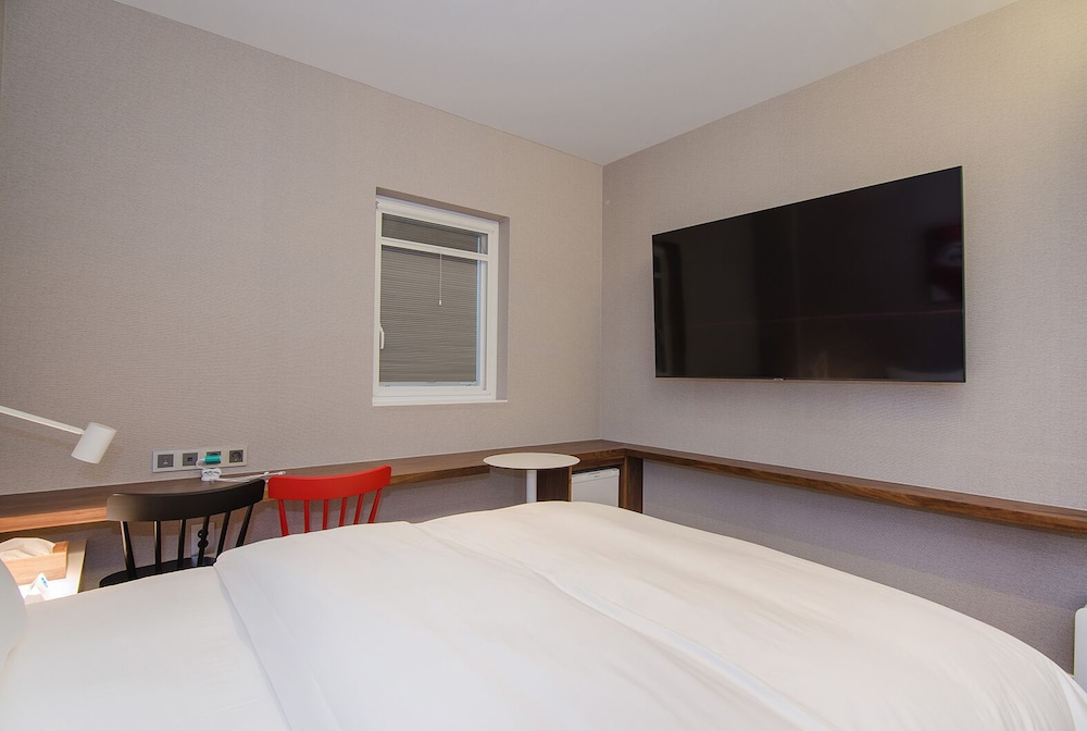 Premium Room - Photo 7