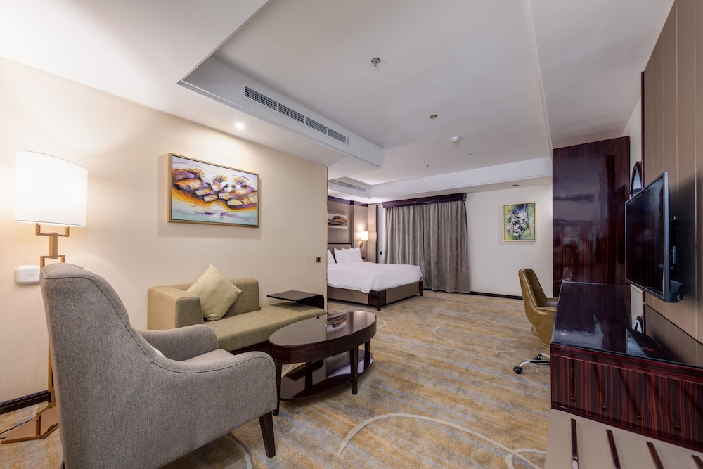 Junior Double Room thumbnail 6