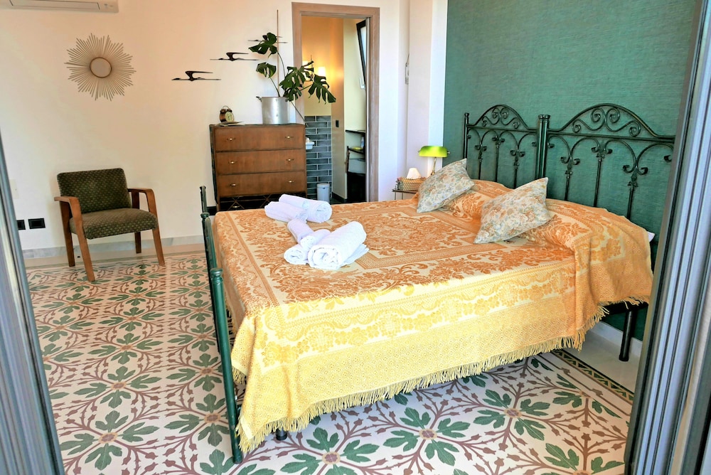 Standard Double or Twin Room (La Vintage) photo 2