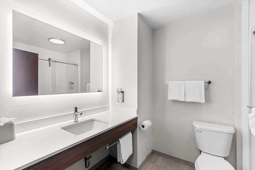 Suite, 2 Queen Beds - Photo 6