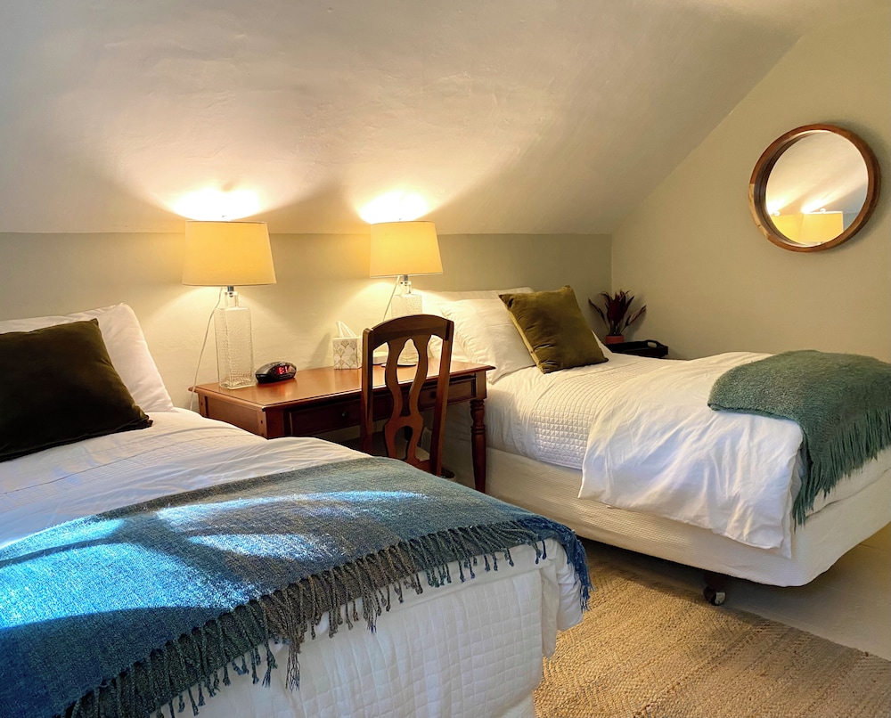 Comfort Twin Room