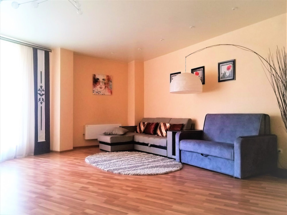 Apartment (B-110) photo 1