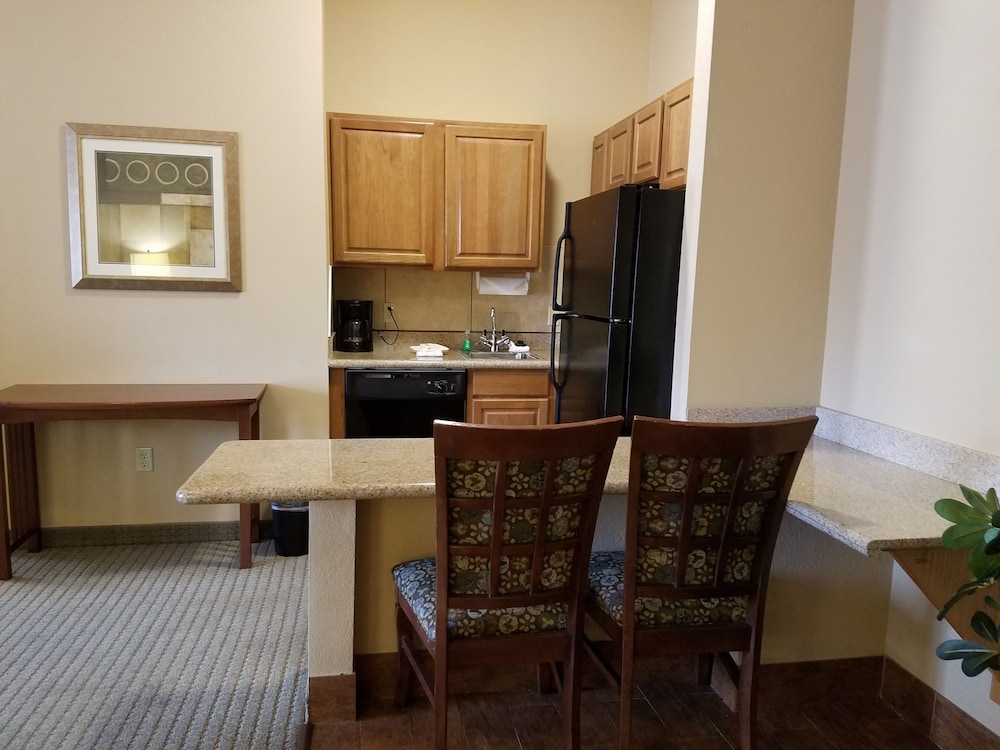 Suite, 1 Bedroom, Kitchen (2 Double Beds, Sofa Bed) - Photo 3