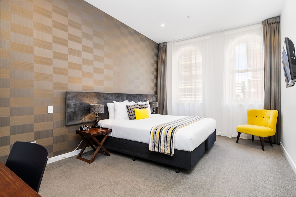 Deluxe King Room - Photo 1