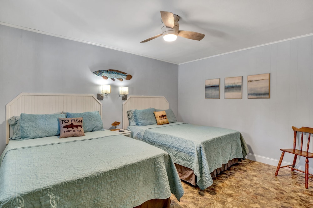 Bowfin Bungalow Room 3 Lake Fork photo 1