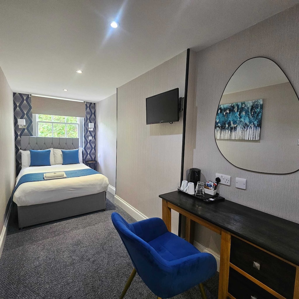 Junior Double Room Ensuite photo 1