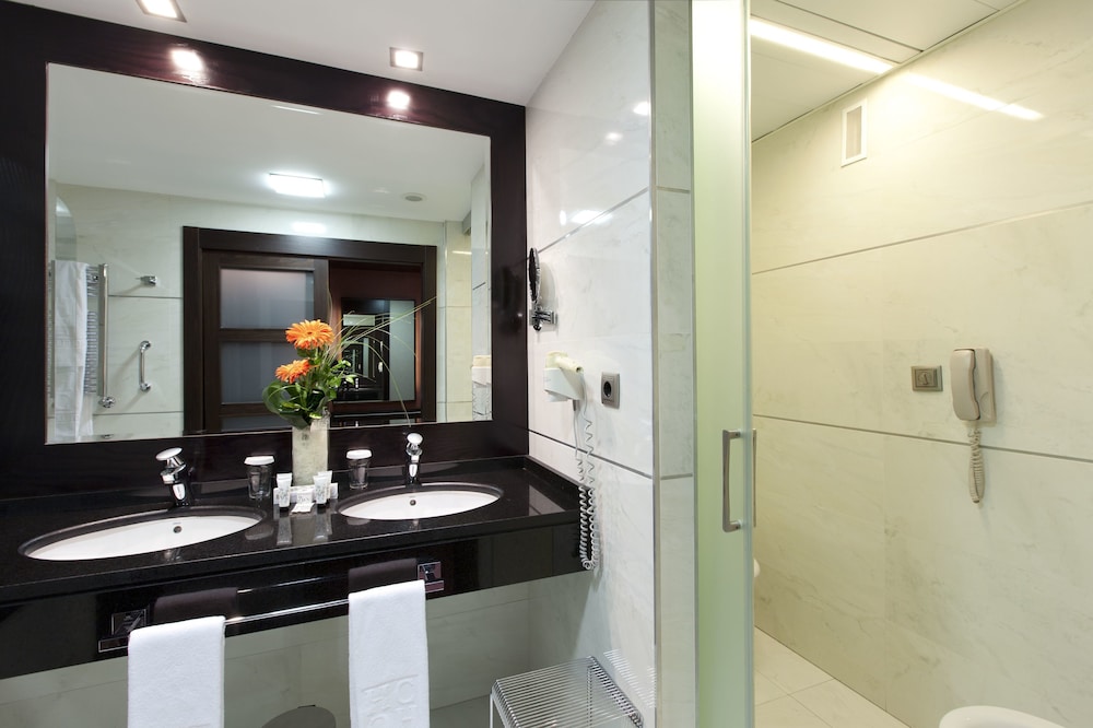 Standard Room - Photo 6