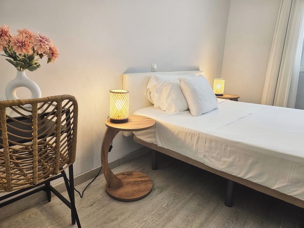 Economy Double Room, 1 Bedroom photo 2