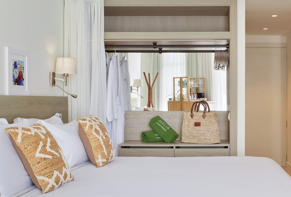 Room (Supreme, Cala Galdana View)