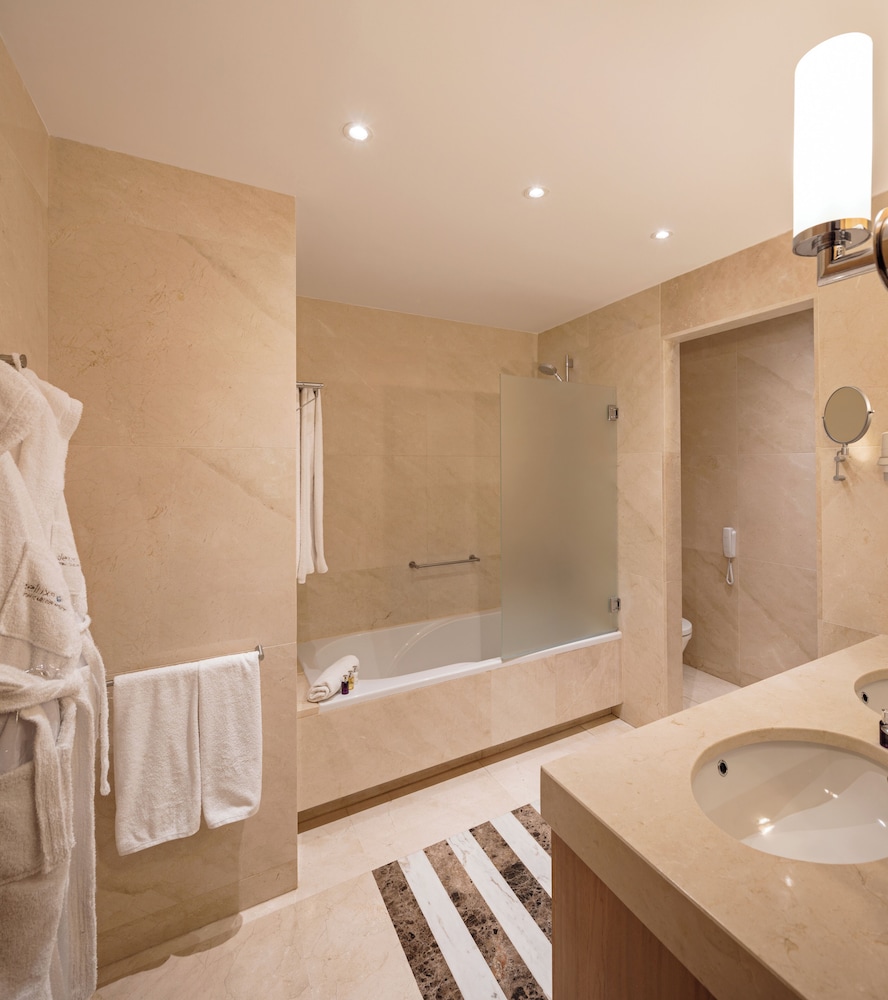 Residence 1 Bedroom (3 adults) thumbnail 6