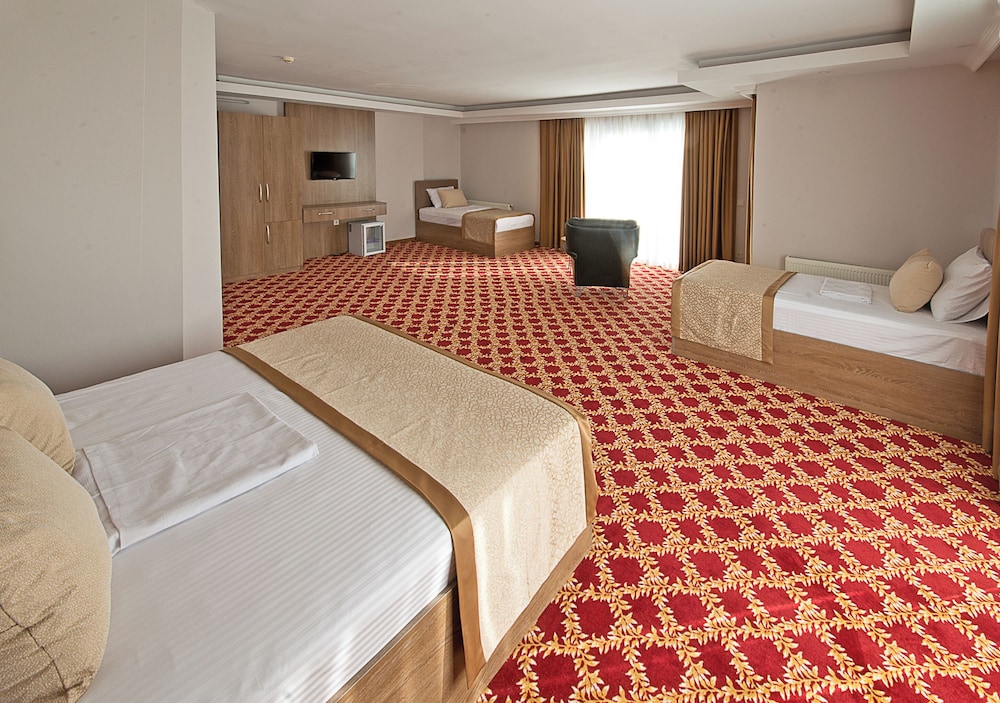 Deluxe Quadruple Room photo 1