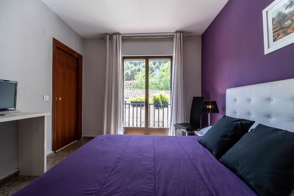 Standard Double Room (Budget) photo 2