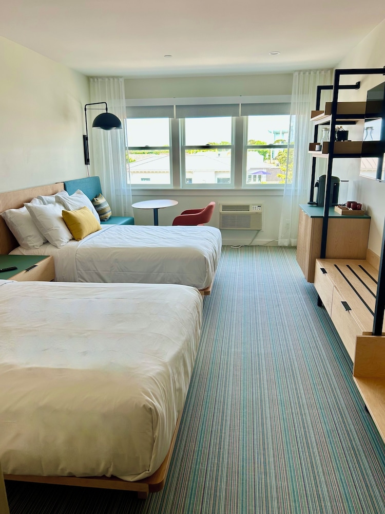 City View Room,  2 Double Beds, No Balcony photo 1