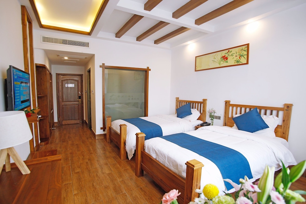 Deluxe Twin Room photo 2