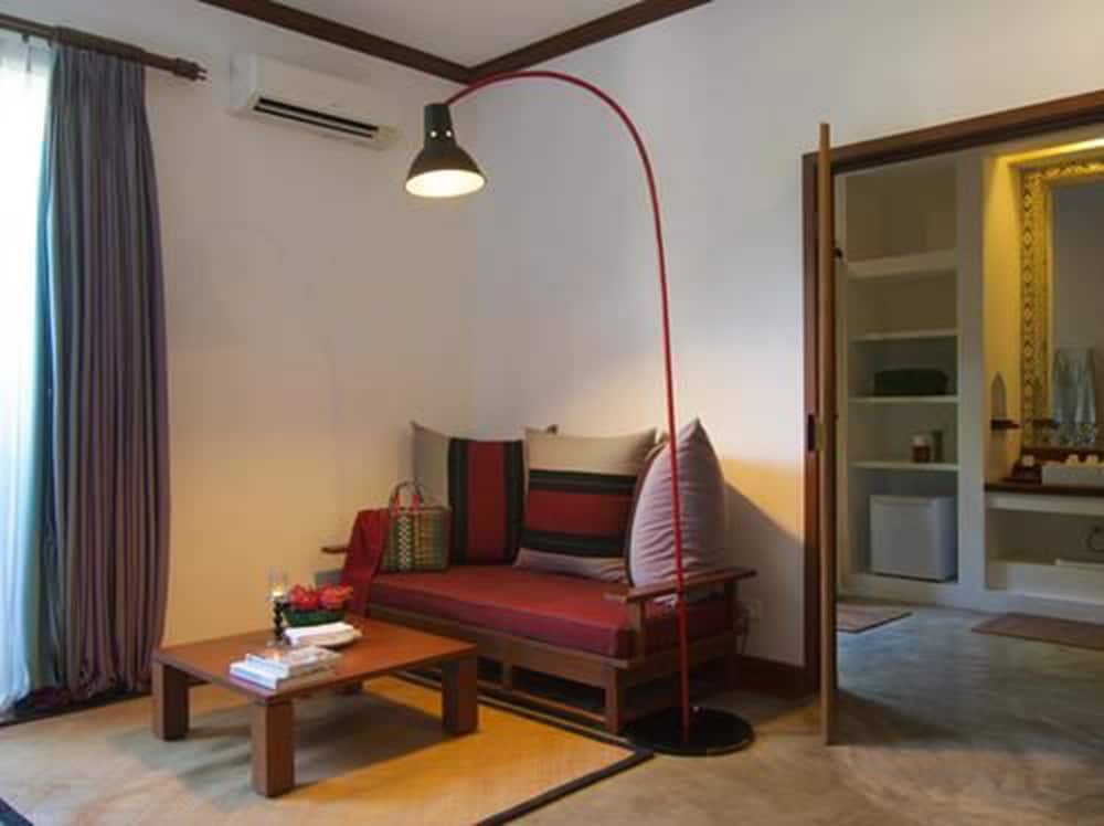 Deluxe Twin Room photo 3