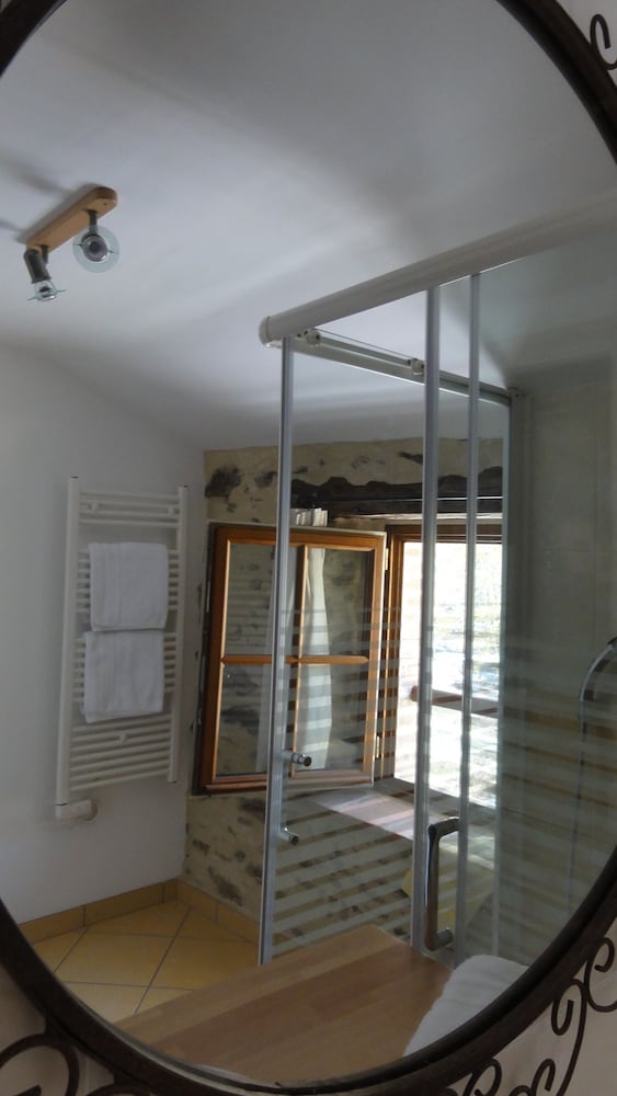 Standard Double Room, Private Bathroom, Garden View (GRAIN DE FOLIE) photo 3