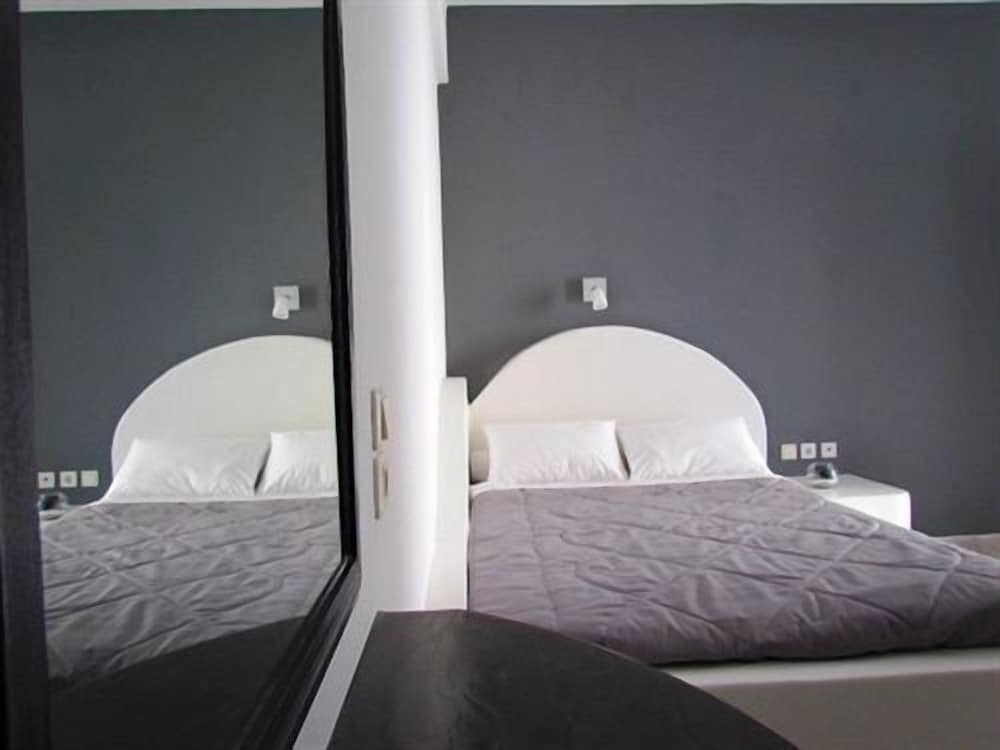 Standard Room - Photo 9