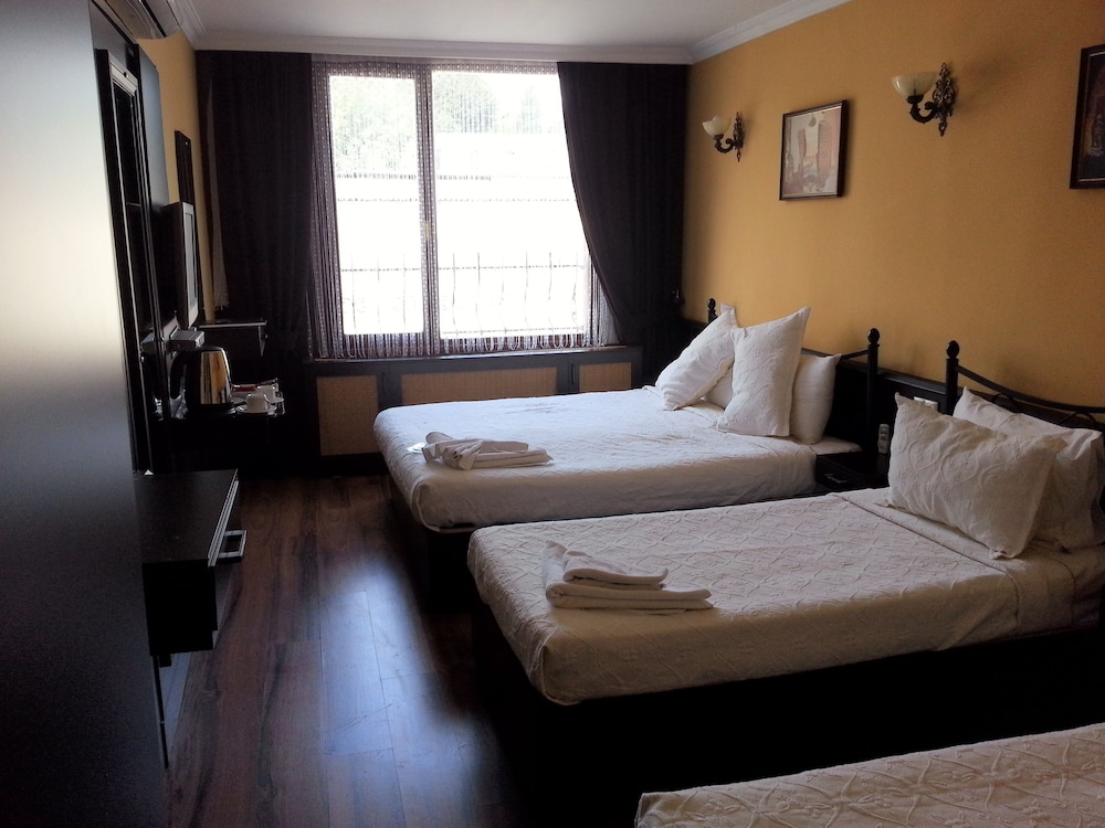 Family Suite photo 2