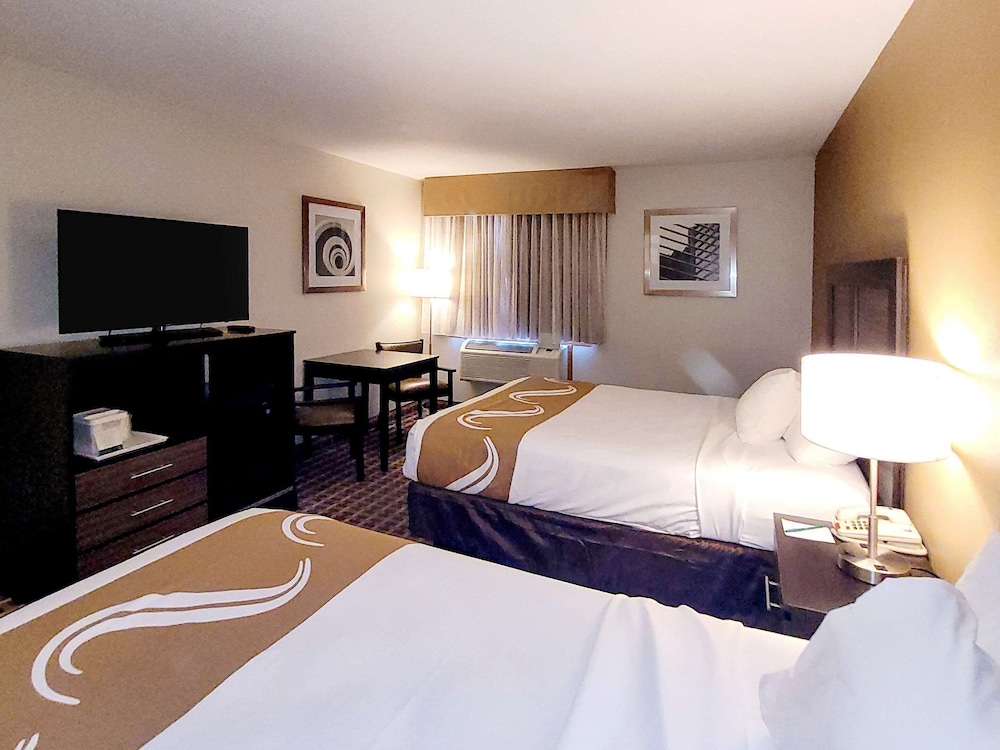 Standard Double Room, 2 Double Beds, Smoking - Photo 6