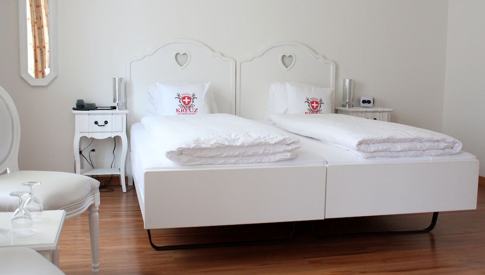 Standard Double or Twin Room - Photo 3