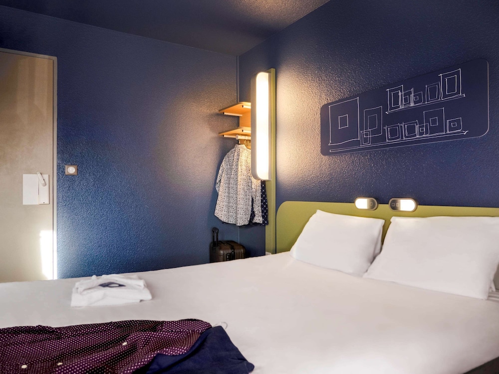 Triple Room, Multiple Beds - Photo 3