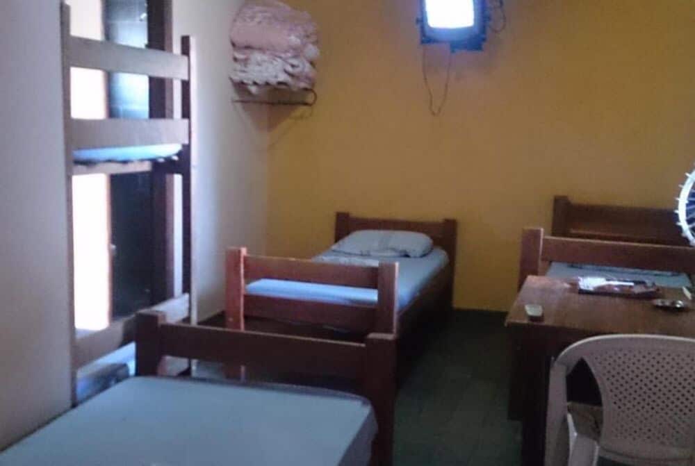 Basic Apartment, Multiple Beds, Non Smoking photo 1