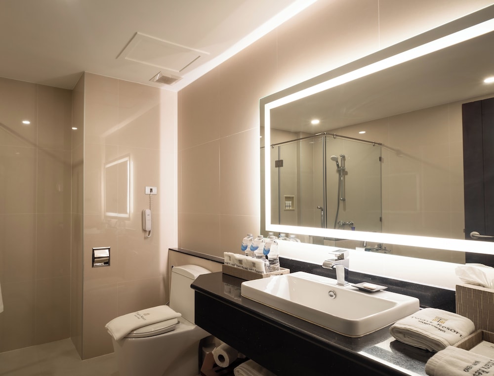 Deluxe Triple Room - Photo 7