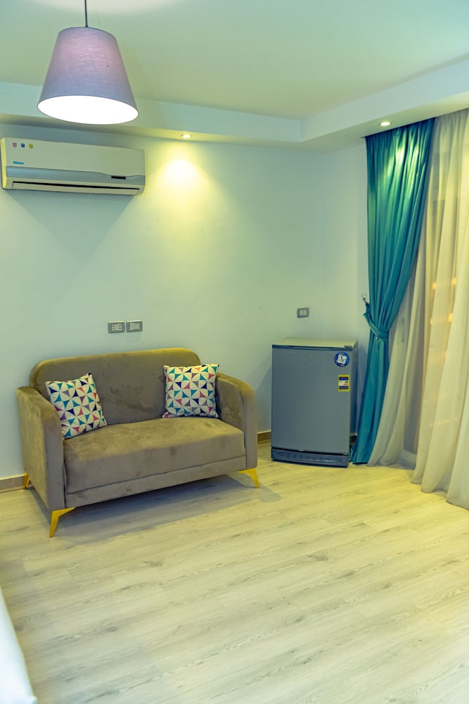Deluxe Triple Room - Photo 3
