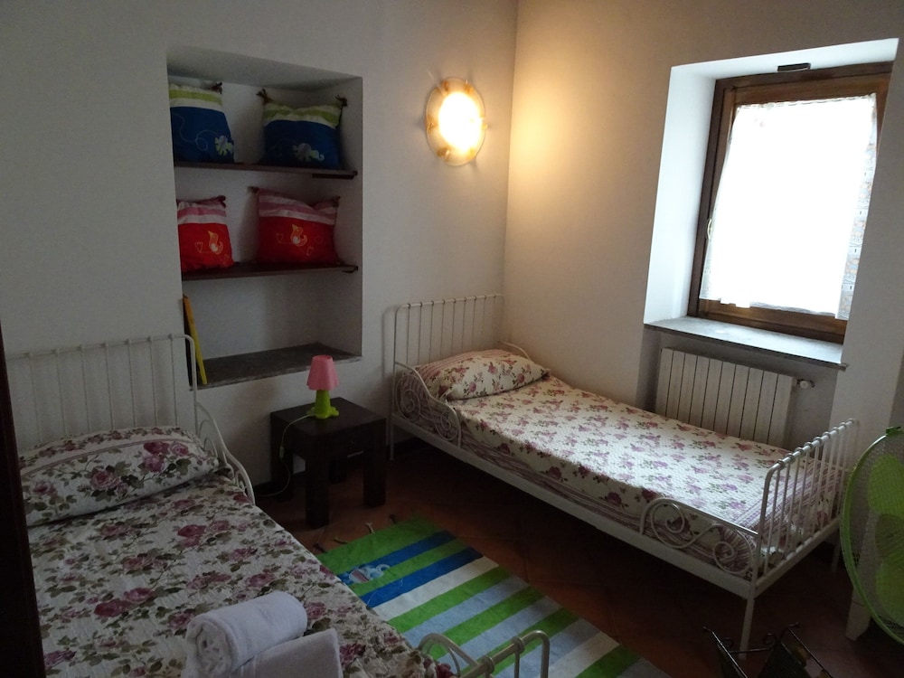 Double Or Twin Room, Shared Bathroom photo 1
