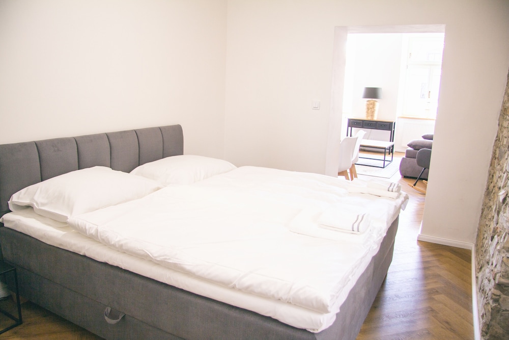 Deluxe Suite photo 2