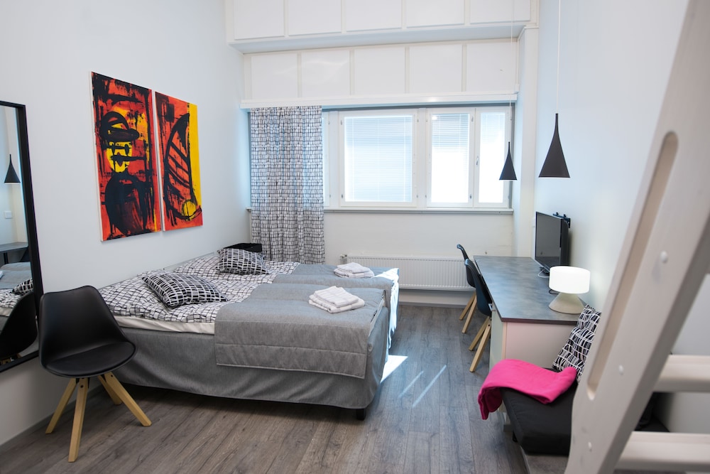 Basic Twin Room