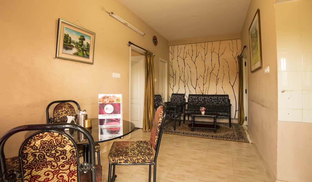 Family Room photo 2