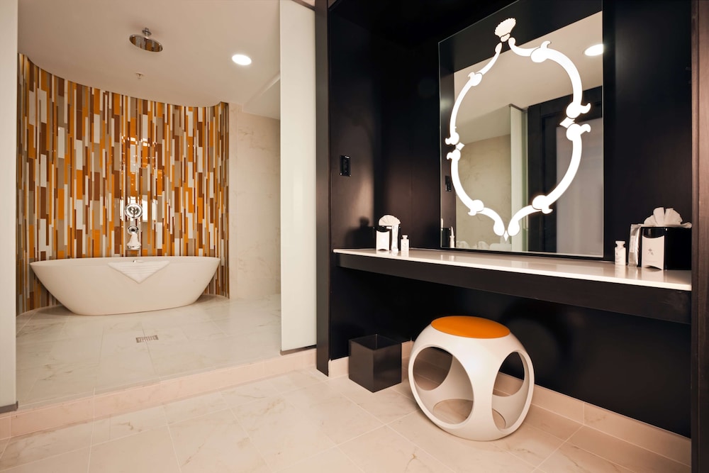 Suite, 1 King Bed (Lapidus) - Photo 6
