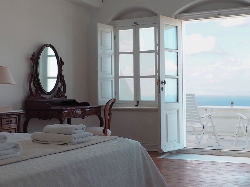Exclusive Apartment, Sea View