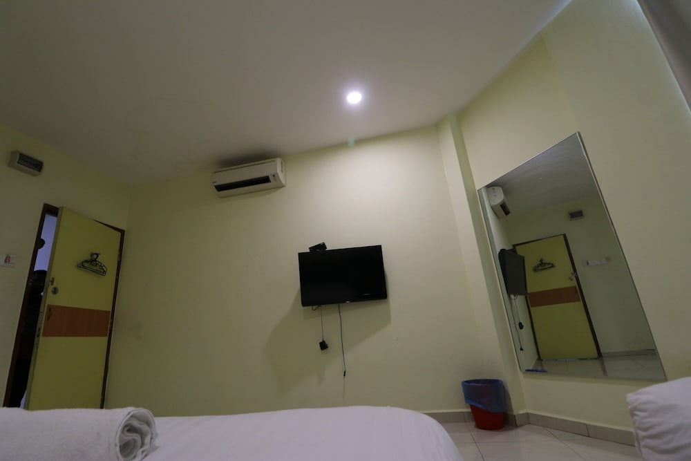 Superior Triple Room photo 3